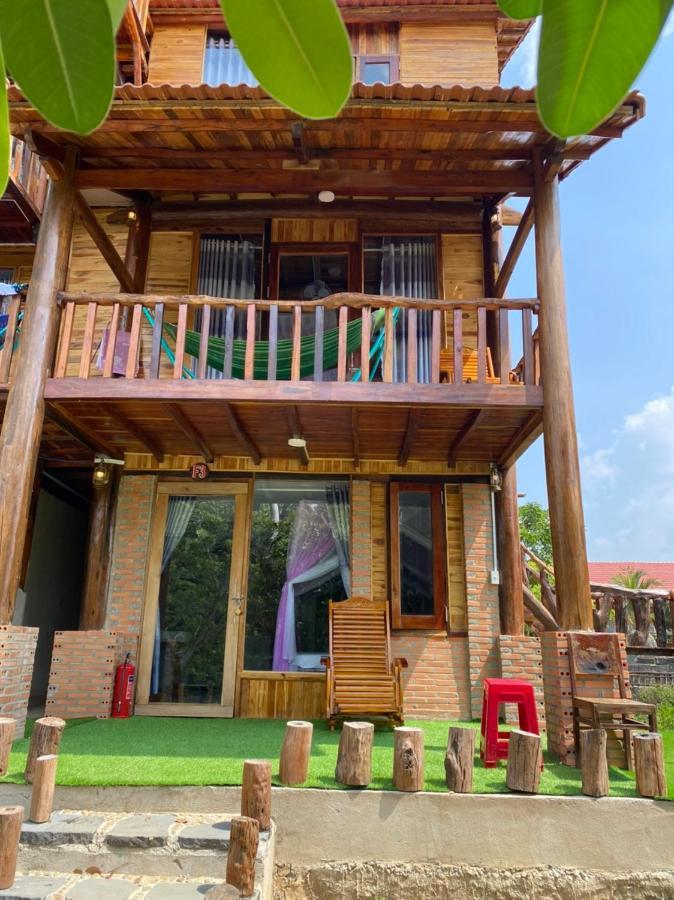Floor River View Cát Tiên Exterior foto