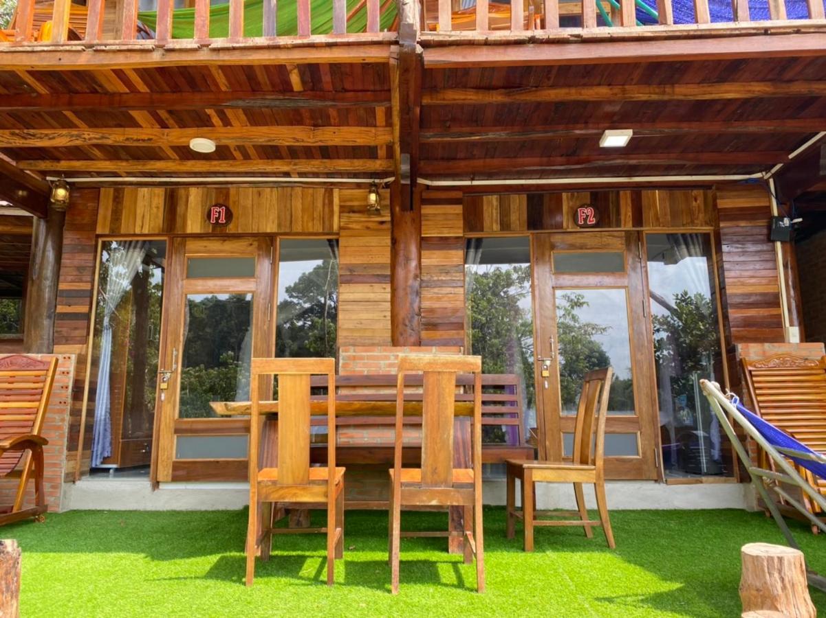 Floor River View Cát Tiên Exterior foto