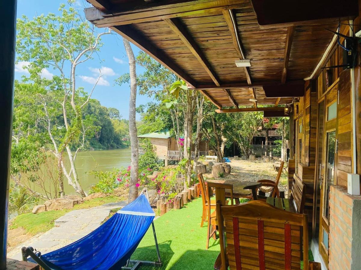 Floor River View Cát Tiên Exterior foto