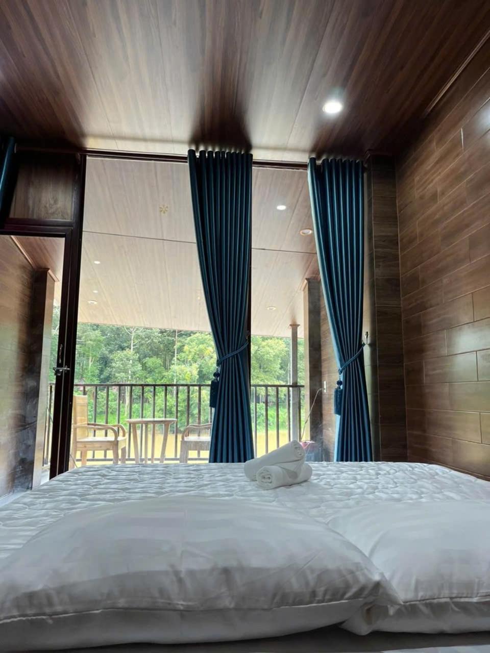 Floor River View Cát Tiên Exterior foto